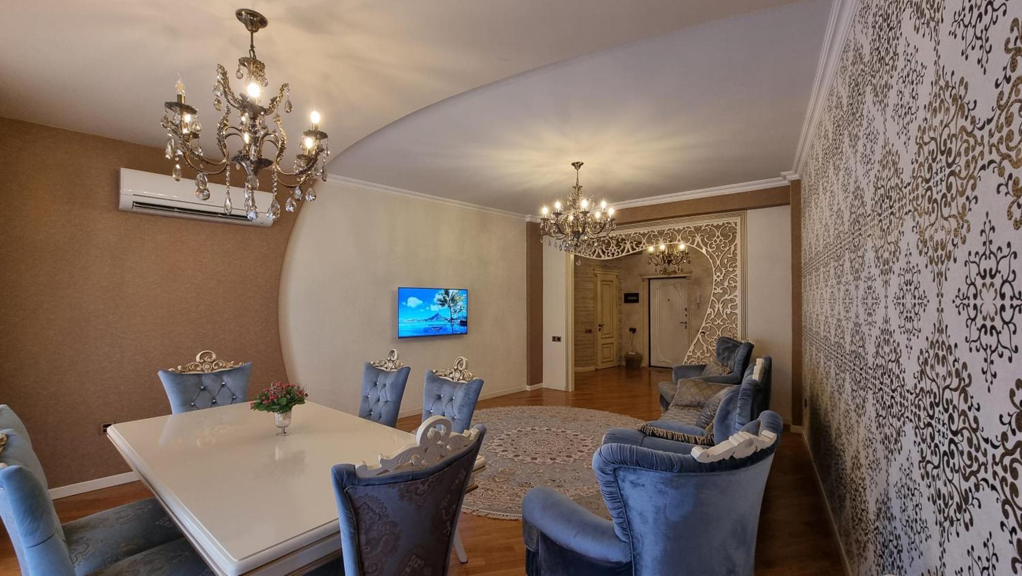Nizami Vip By Bakuapart Apartment
